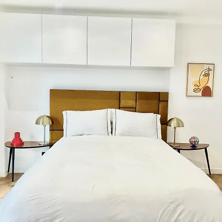 Moderne Balcon, Rue D'antibes- Hyper Centre A0b191 * Κάννες