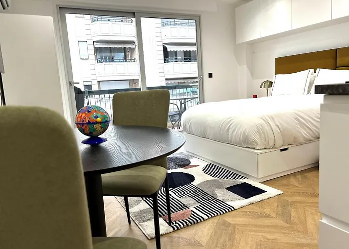 Appartement Moderne Balcon, Rue D'antibes- Hyper Centre A0b191