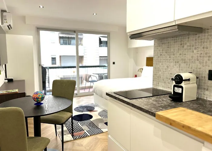 Moderne Balcon, Rue D'antibes- Hyper Centre A0b191 Appartement *