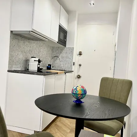 Lejlighed Moderne Balcon, Rue D'antibes- Hyper Centre A0b191 Cannes