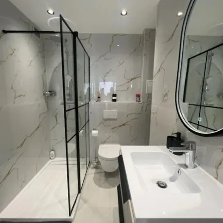 Moderne Balcon, Rue D'antibes- Hyper Centre A0b191 דירה